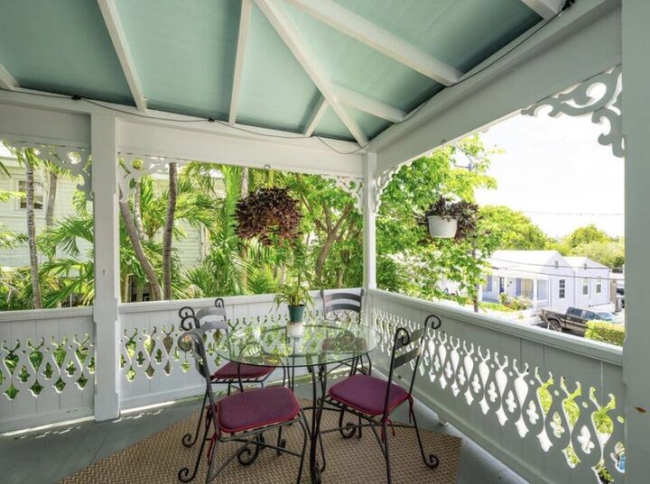 Property Photo:  416 Fleming Street  FL 33040 