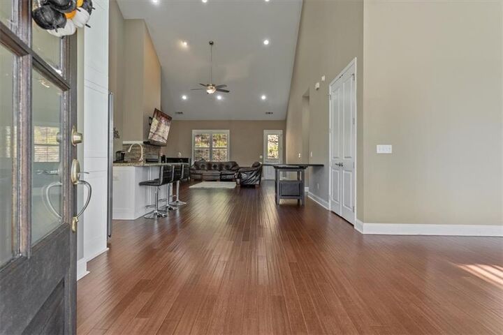 Property Photo:  108 Madison Court  GA 30143 