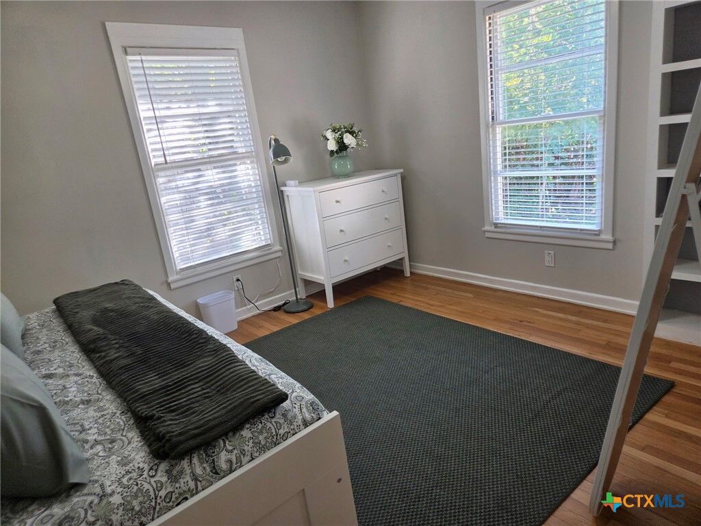 Property Photo: 1818 S 39th Street TX 76504