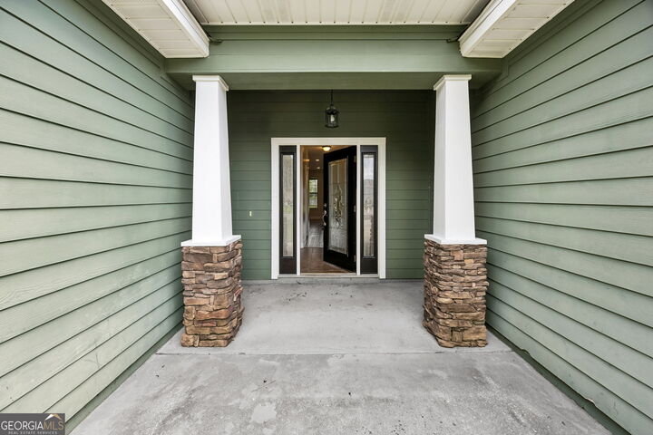 Property Photo:  203 Waters Edge Drive  GA 31548 
