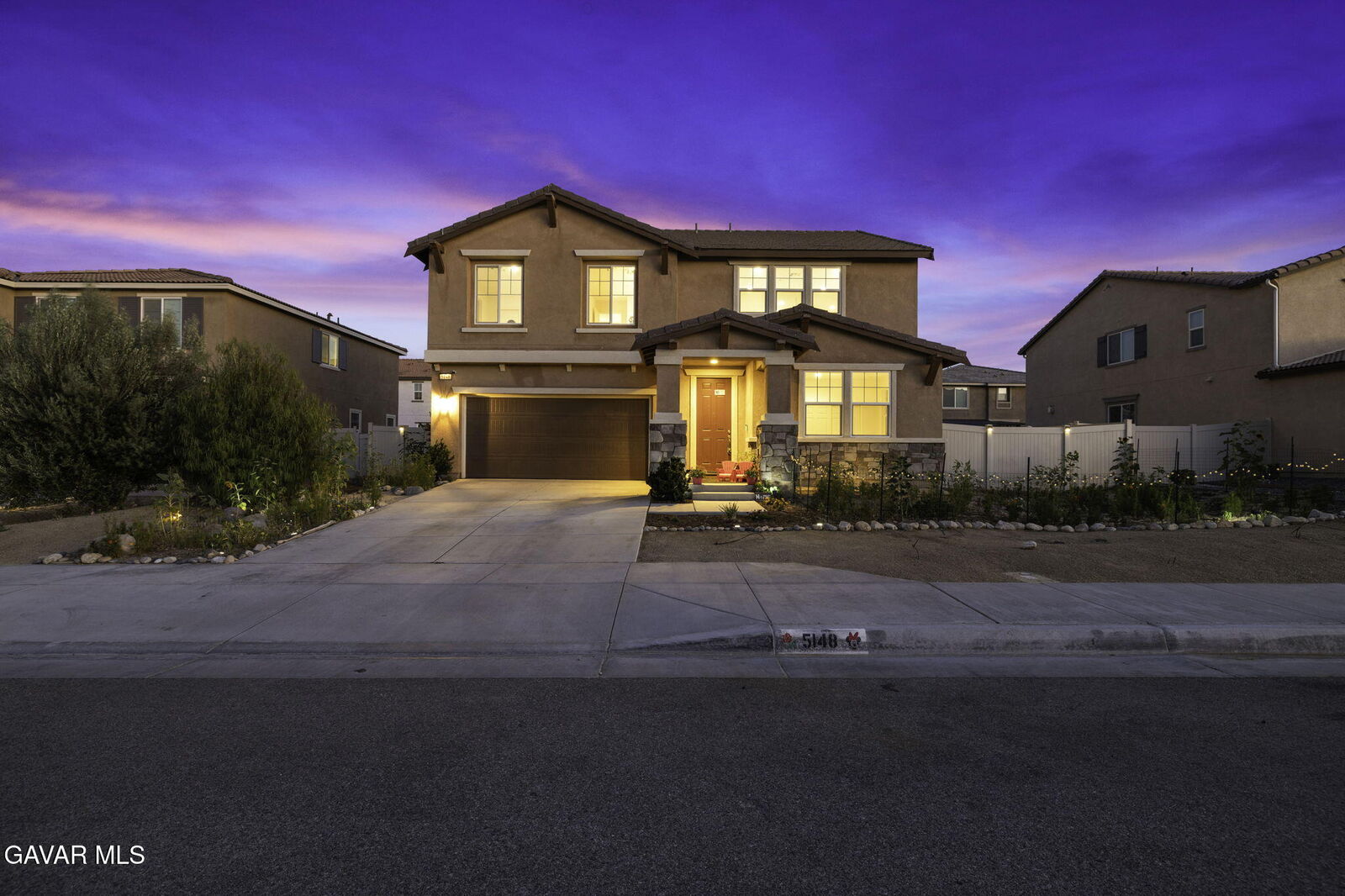 Property Photo: 5148 W Avenue J5 CA 93536