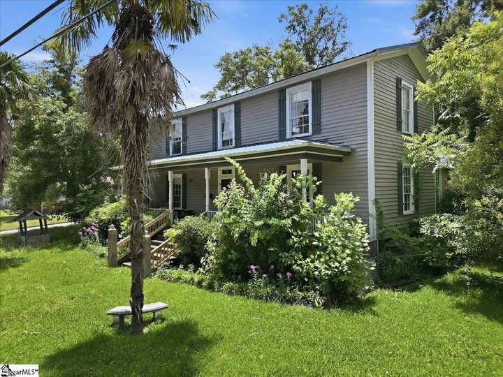 Property Photo: 419 Academy Street SC 29360