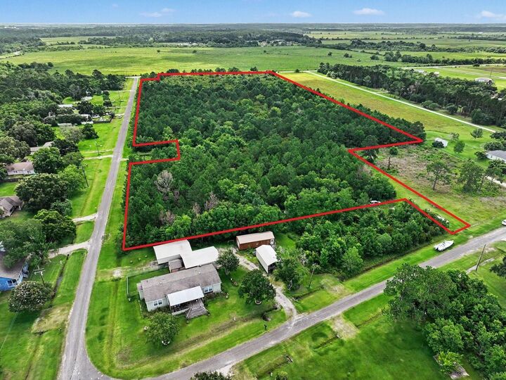 Property Photo:  1750 W Bayshore  TX 77514 