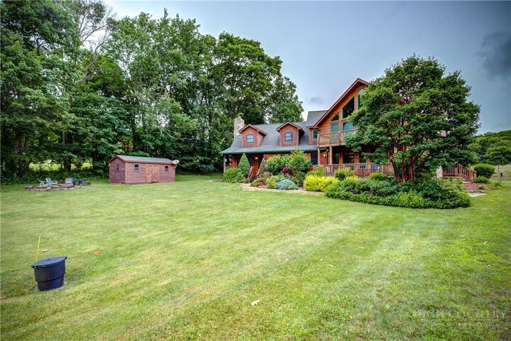 Property Photo: 391 Camelot Drive NC 28604