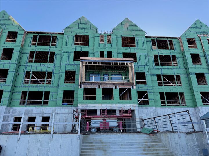 Property Photo:  5405 Chimra Road 204  IA 50216 
