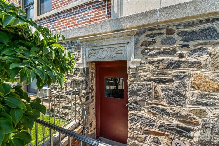 Property Photo:  604 Tompkins Avenue A2  NY 10543 