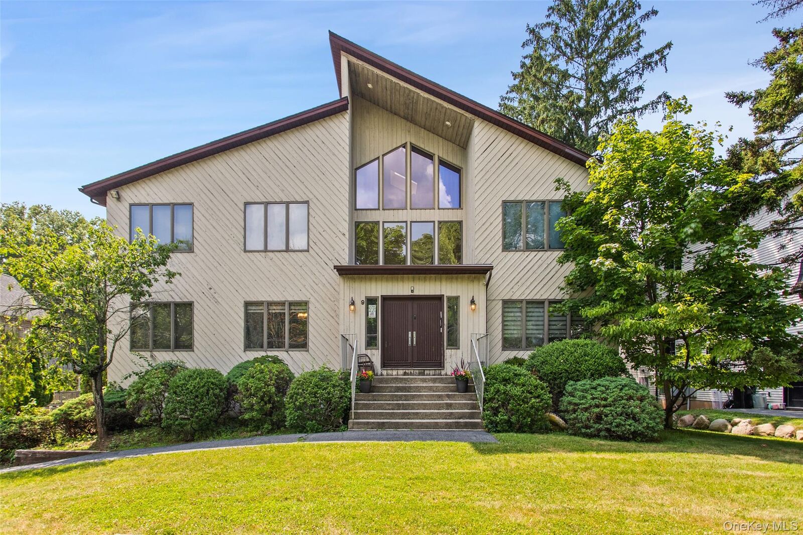 Property Photo: 9 Carlton Lane NY 10952