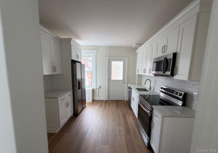 Property Photo:  5 Columbia Street  NY 11735 