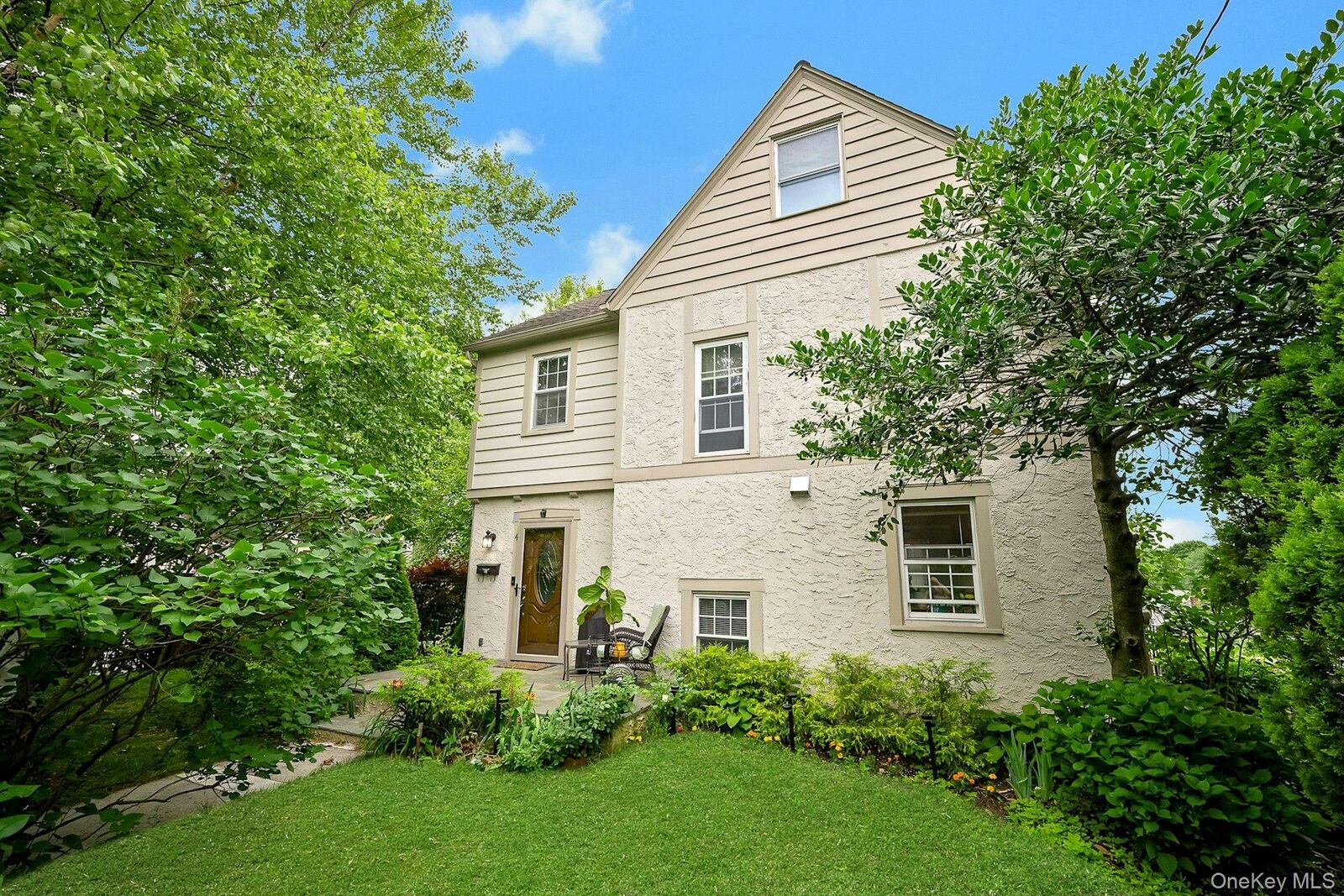 Property Photo:  4 Interlaken Avenue  NY 10801 