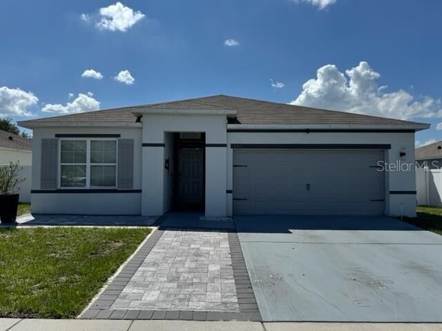 Property Photo: 624 Astor Drive FL 33844