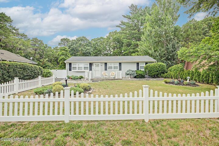 Property Photo:  442 Irving Place  NJ 08755 
