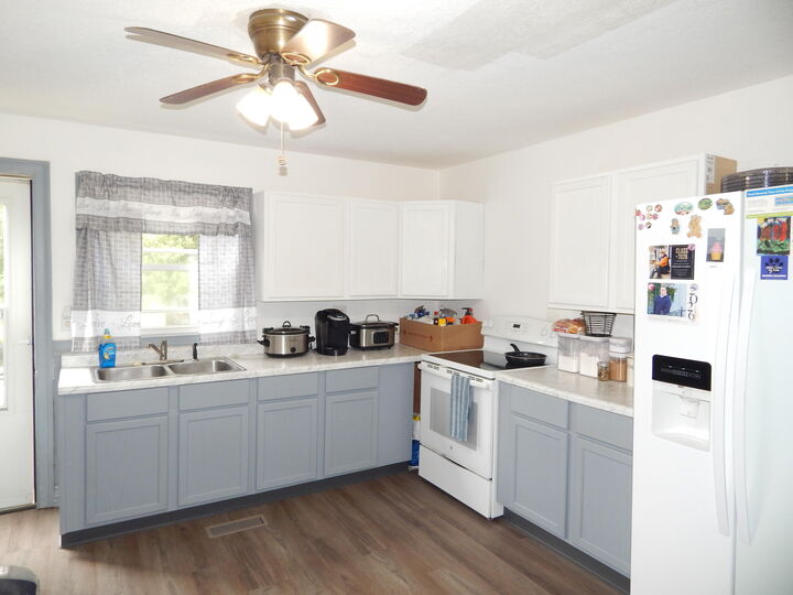 Property Photo:  12270 E Bailey Road  MI 49451 