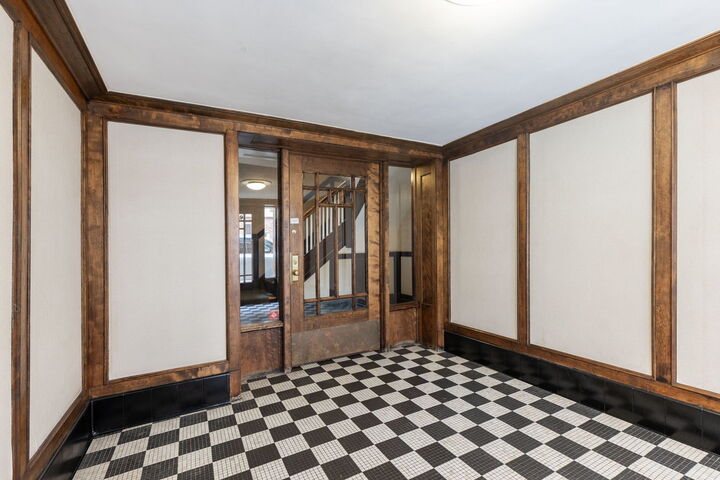 Property Photo: 1419 E 58th Street 3W IL 60637