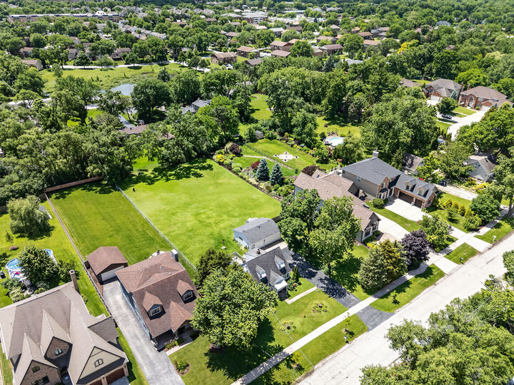 Property Photo: 115 60th Street IL 60516