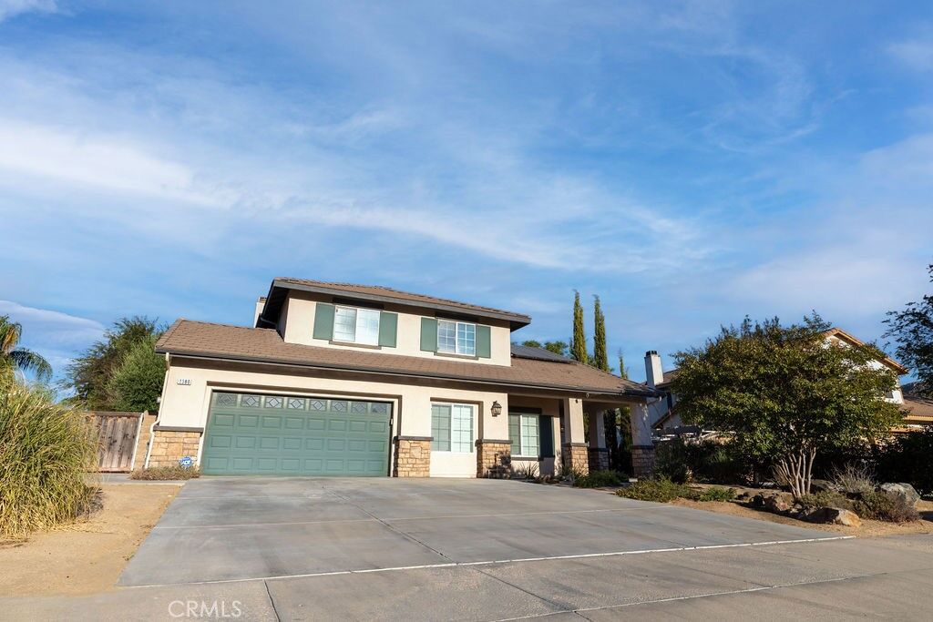 Property Photo:  1380 Alabaster  CA 92545 