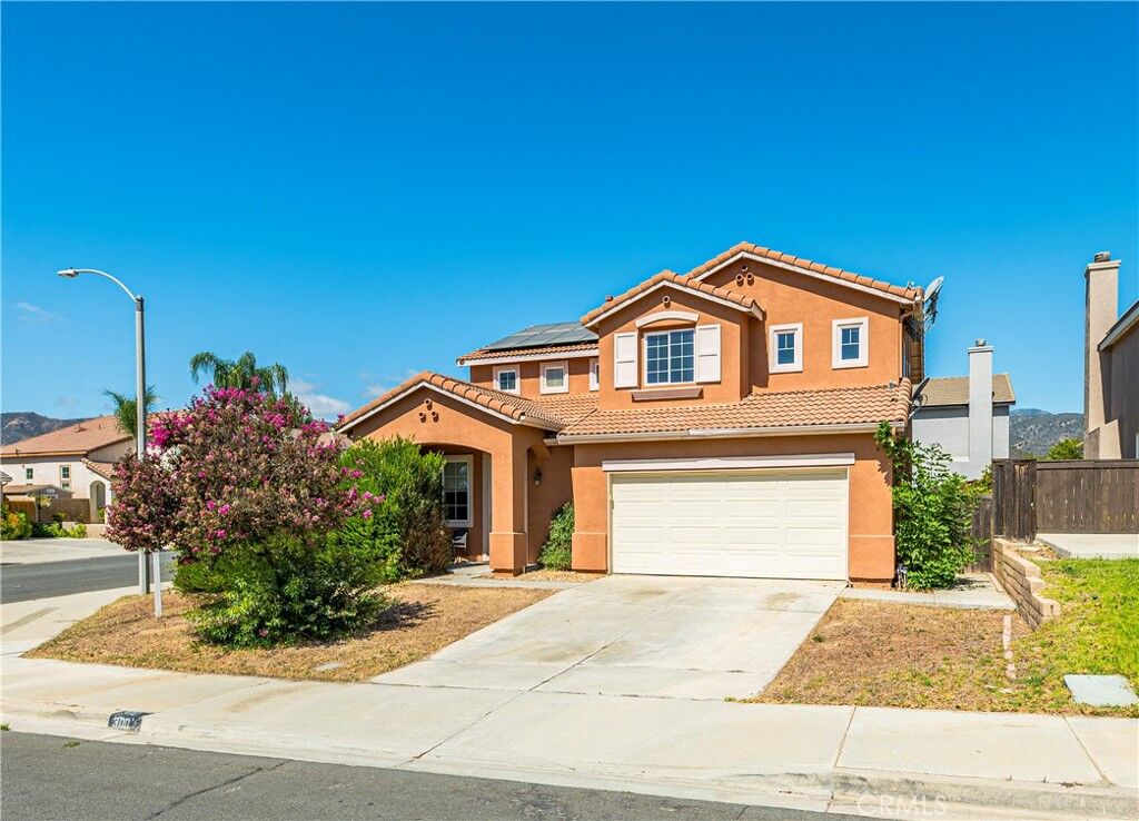 Property Photo: 300 Date Street CA 92530