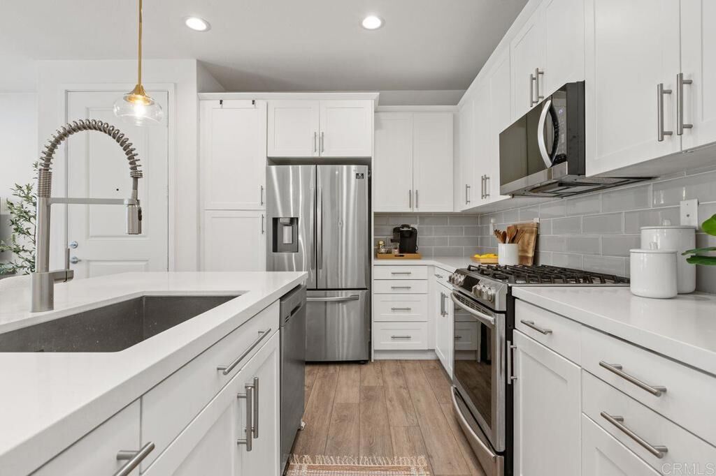 Property Photo:  3266 Vestra Way  CA 92010 