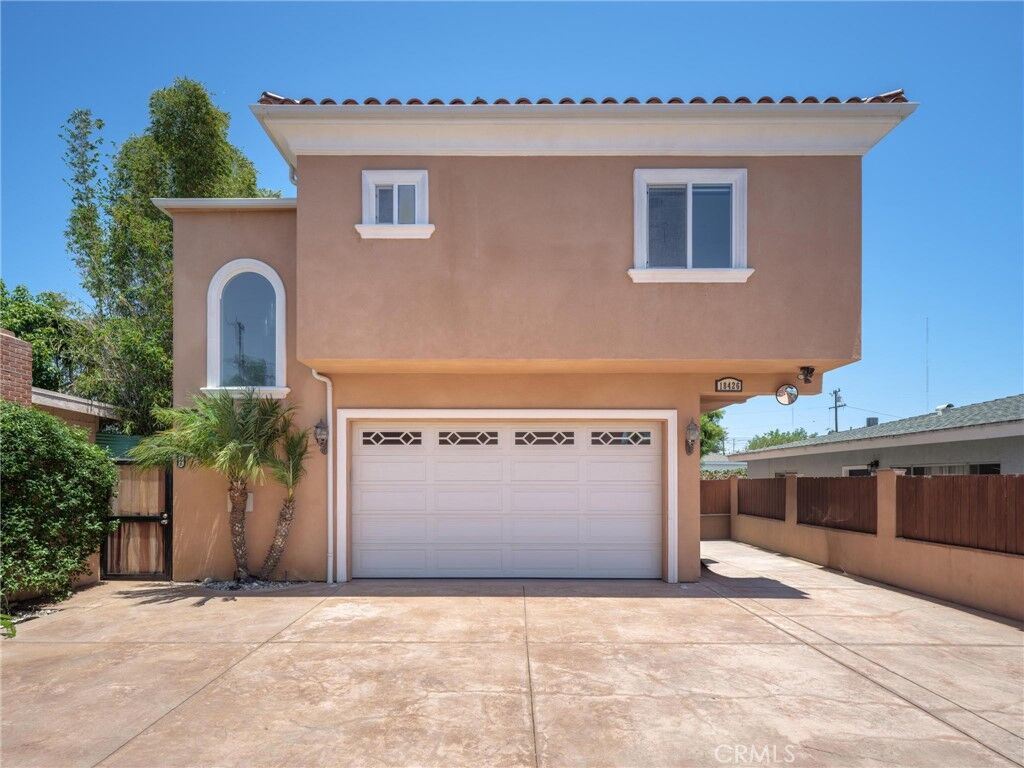 Property Photo:  18426 Mansel  CA 90278 