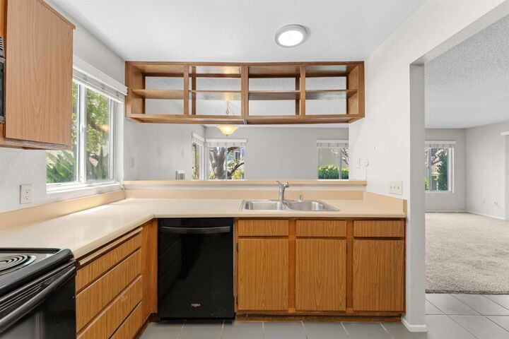 Property Photo:  930 Via Mil Cumbres 161  CA 92075 