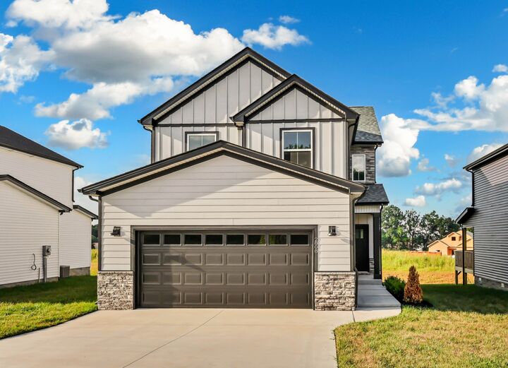 Property Photo:  2808 Brewster Dr  TN 37042 