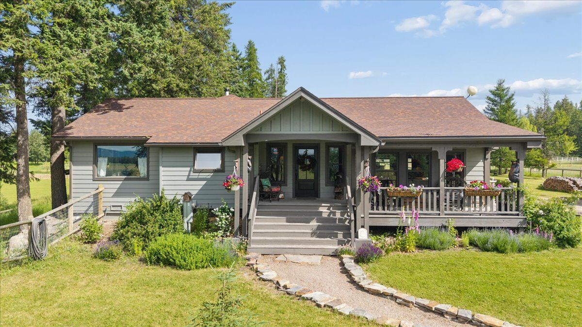 Property Photo:  107 Old Ranch Road  MT 59937 