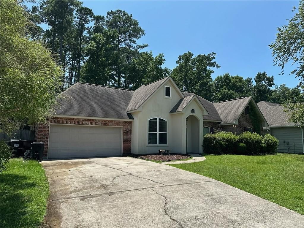 Property Photo:  360 Lucia Lane  LA 70448 