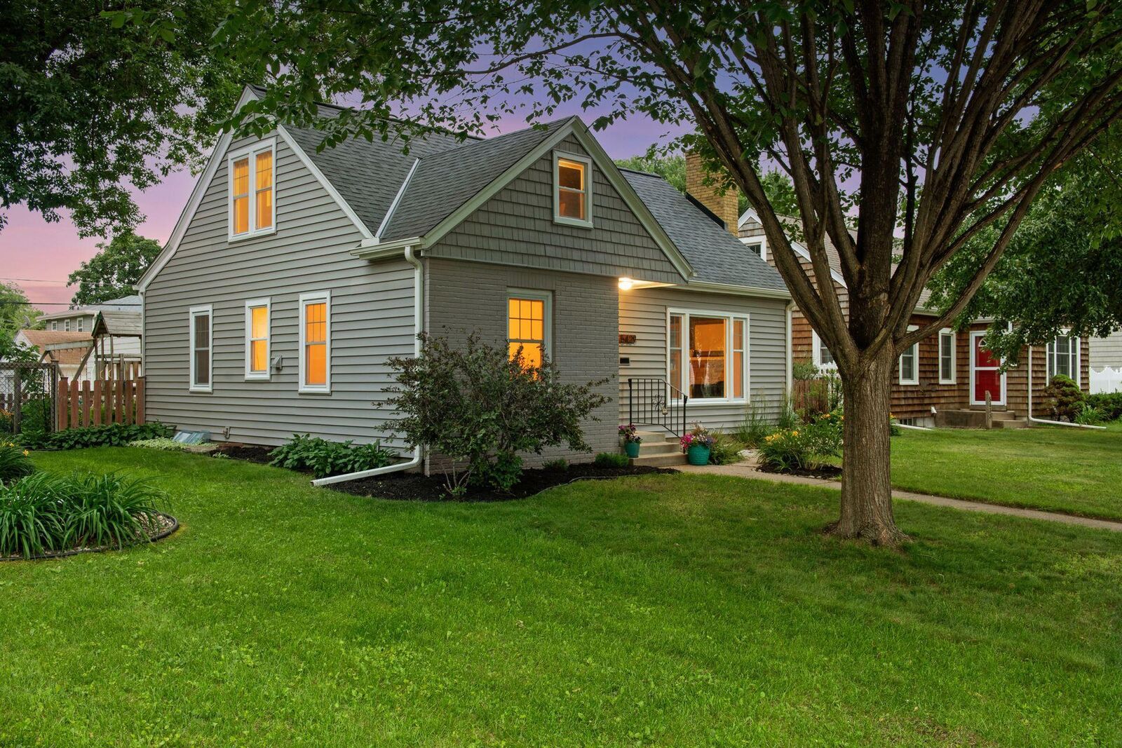 Property Photo: 5429 Knox Avenue S MN 55419