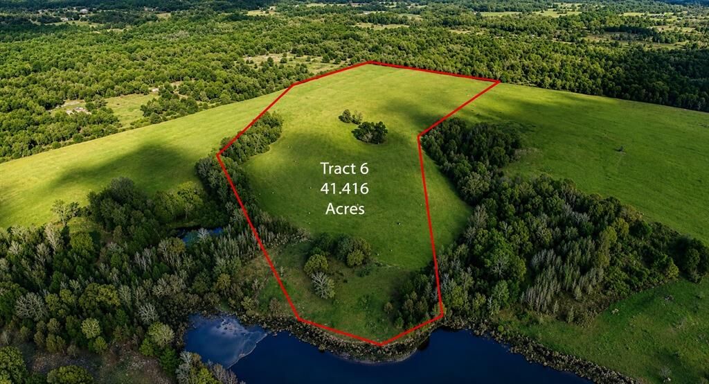 Property Photo:  1040 County Road 3590  TX 75494 