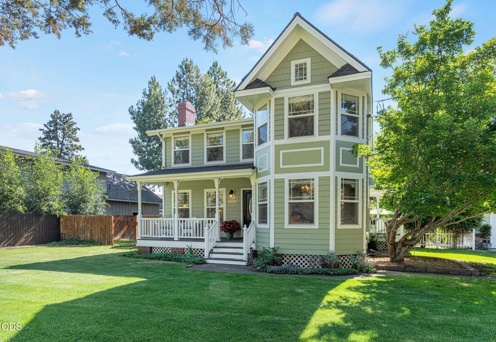 Property Photo:  20001 McClellan Road  OR 97702 
