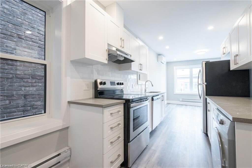 Photo de la propriété:  303 Barton Street E 3  ON L8L 2X4 