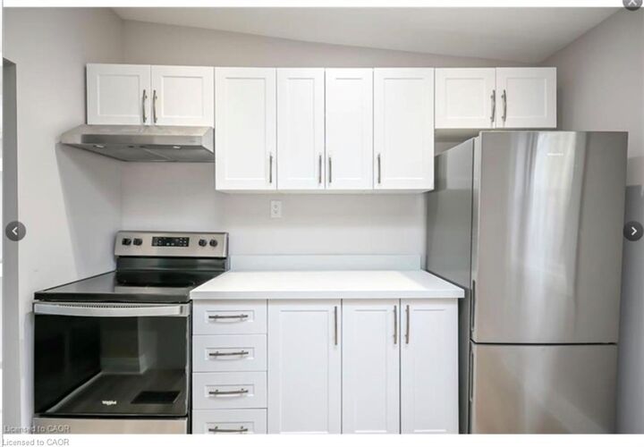 Property Photo:  1024 Cannon Street E  ON L8L 2H6 