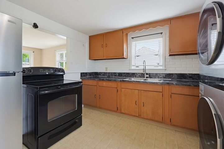 Property Photo: 29 Rosedale Dr. RI 02809
