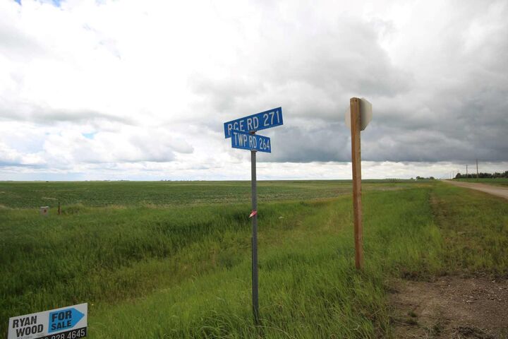271016 Township Road 264 — photo 1