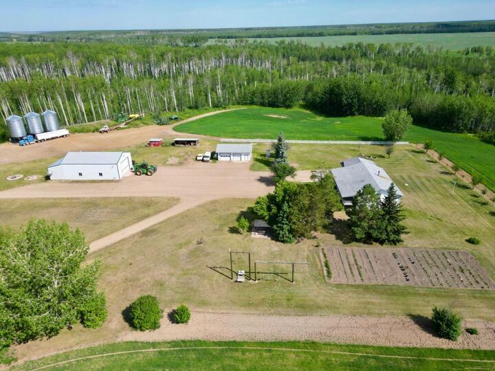 Property Photo: 104413 Rge Rd 182 AB T0H 2H0