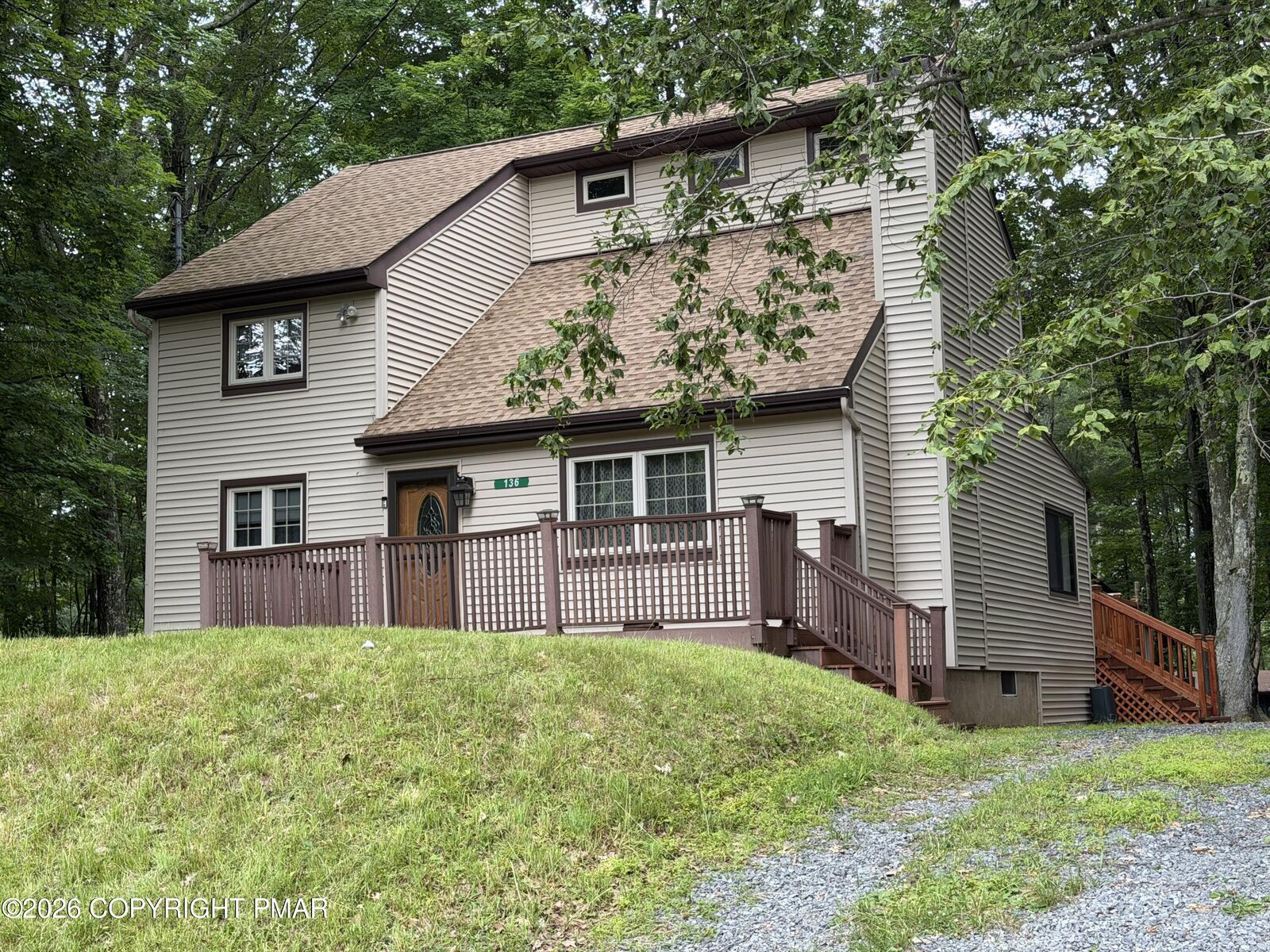 Property Photo:  136 Michigana Drive  PA 18347 