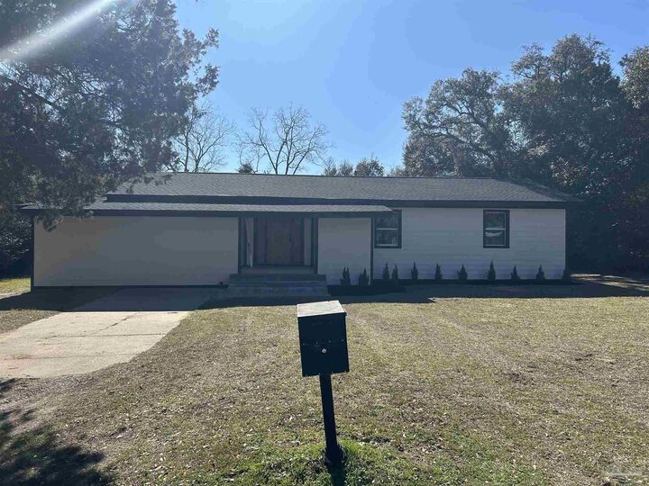 Property Photo:  7417 Cora Ln  FL 32505 
