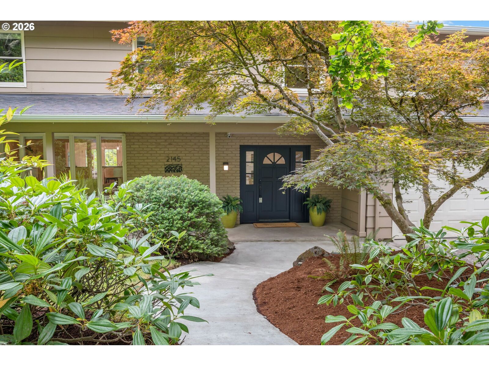 Property Photo:  2145 Floral Hill Dr  OR 97403 