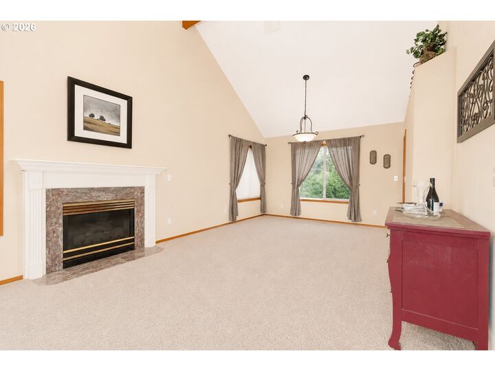 Property Photo:  10625 SW Oriole Cir  OR 97007 