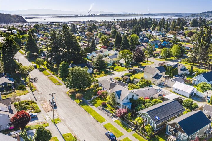 Property Photo: 1605 9th Street WA 98221