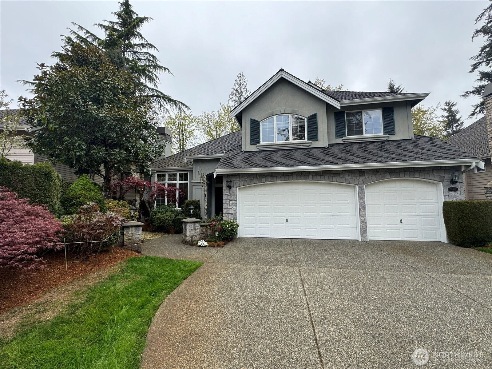 Property Photo:  19416 NE 43rd Place  WA 98074 