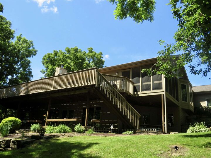 Property Photo:  11 Peninsula Drive  IL 61036 