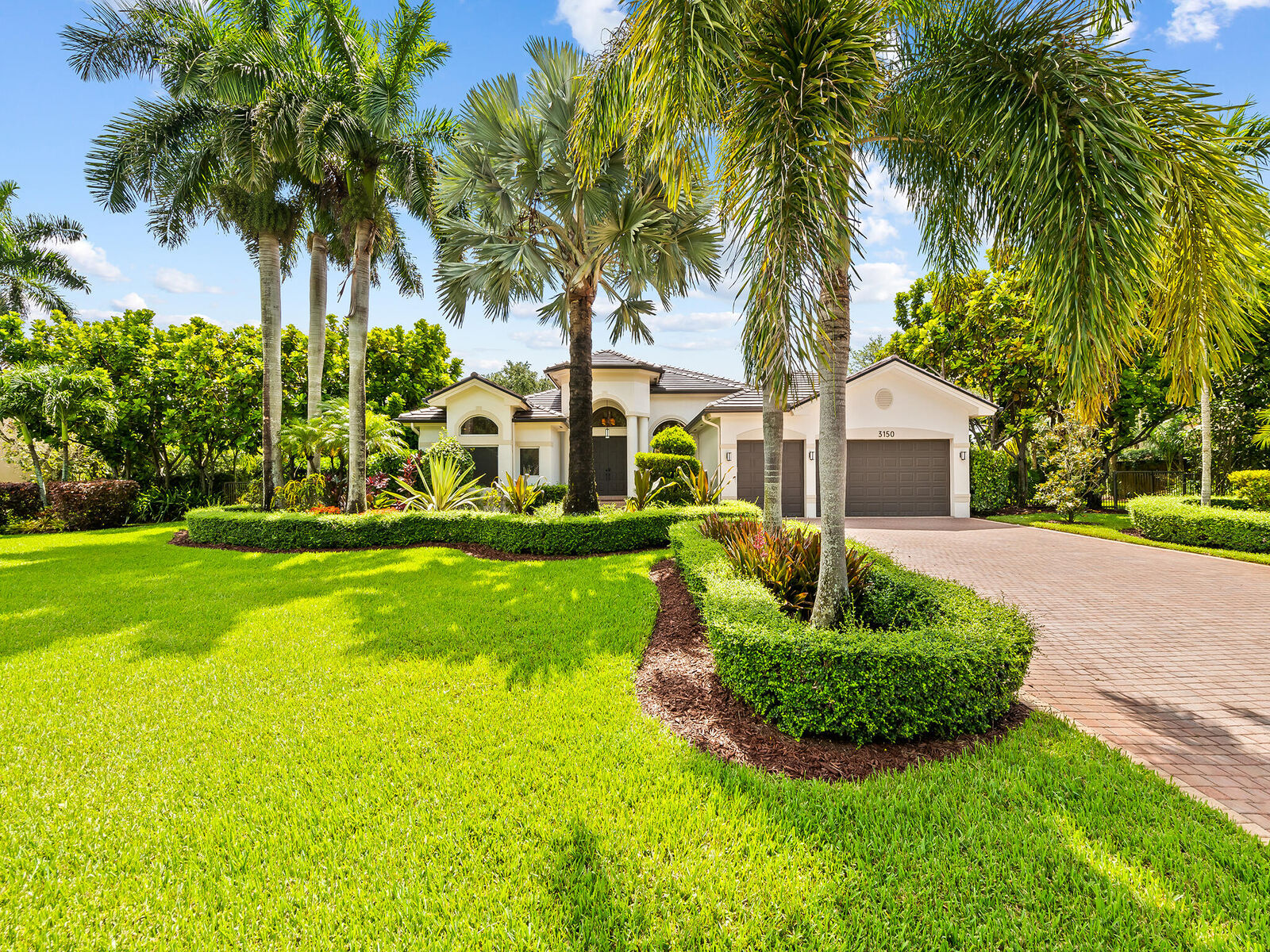 Property Photo: 3150 Birch Terrace FL 33330