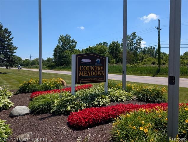 Property Photo:  29319 Maple  MI 48134 