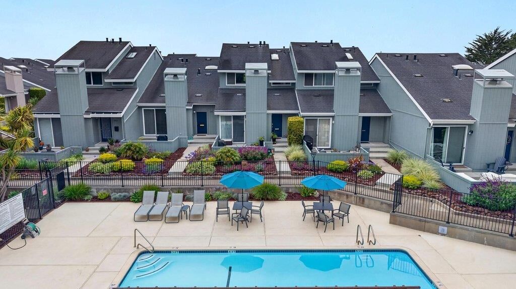 Property Photo:  935 Via Tornasol  CA 95003 