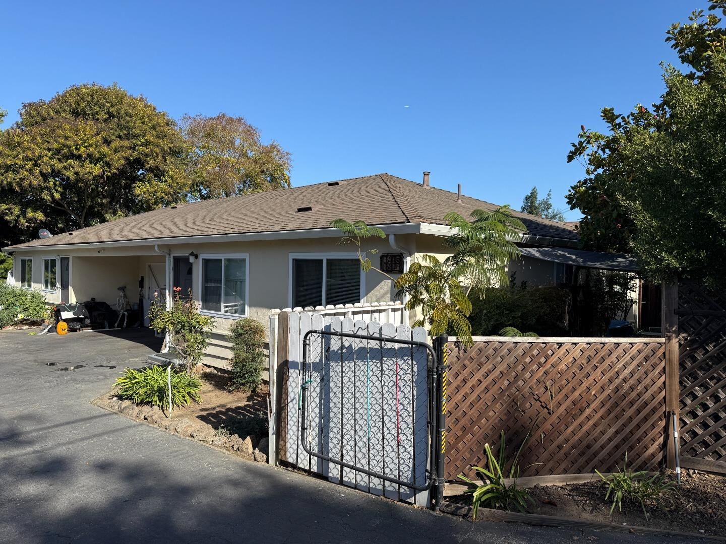 Property Photo: 1815 Woodland Avenue CA 94303