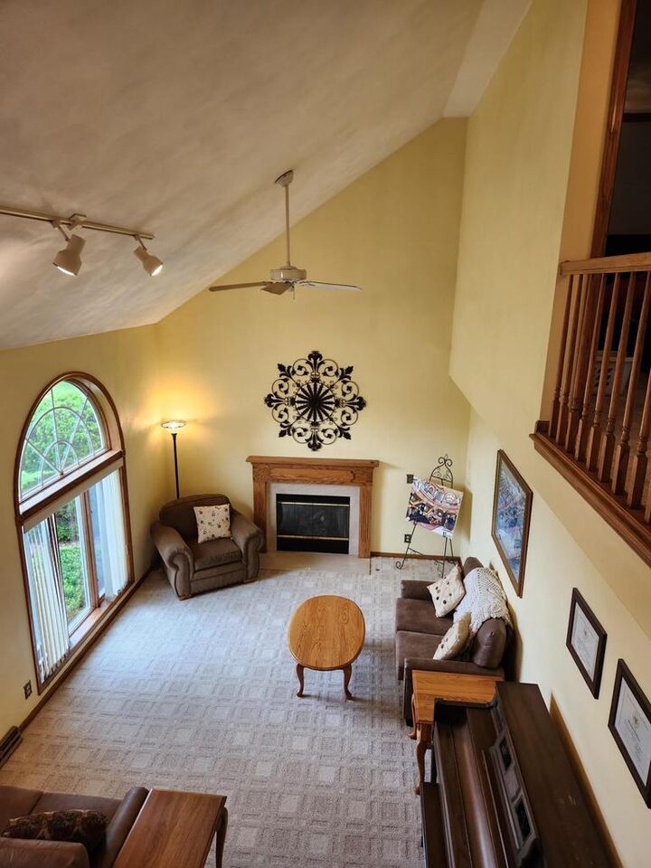 Property Photo:  1021 Burnwyck Drive  WI 53546 