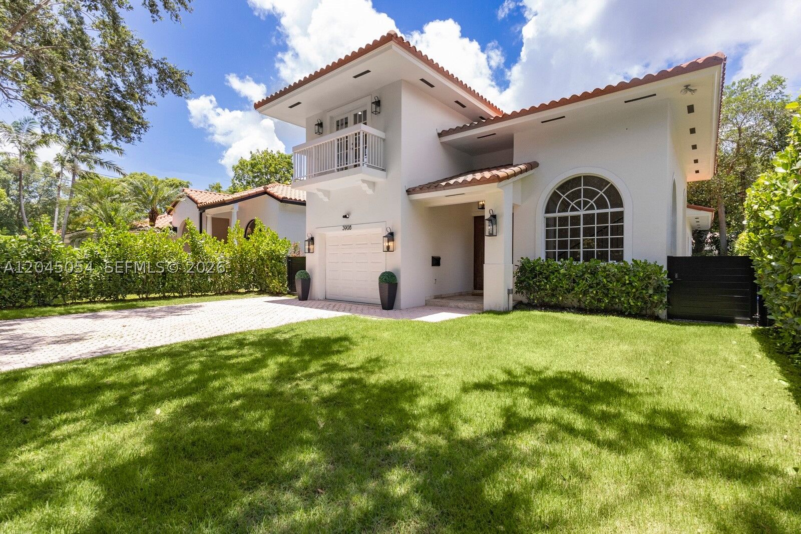 Property Photo:  3908 Anderson Rd  FL 33134 