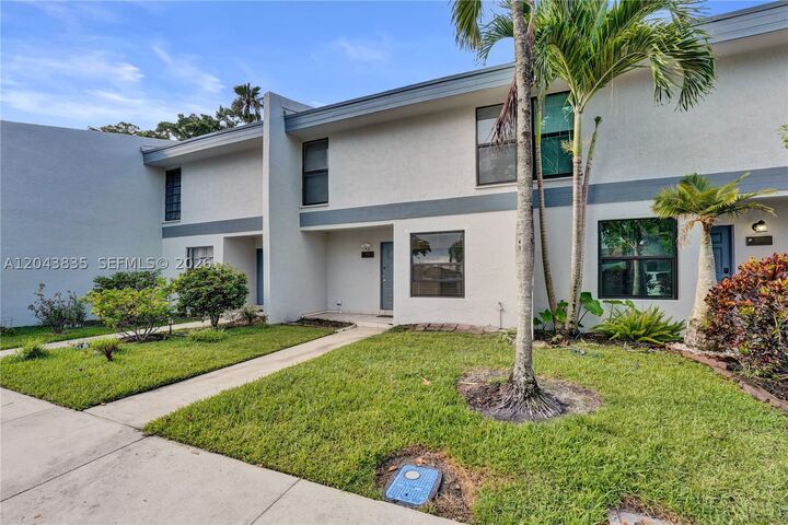 Property Photo: 9220 NW 14th St 272 FL 33024
