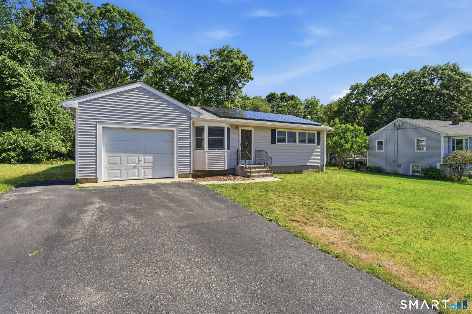 Property Photo:  289 Indigo Street  CT 06355 