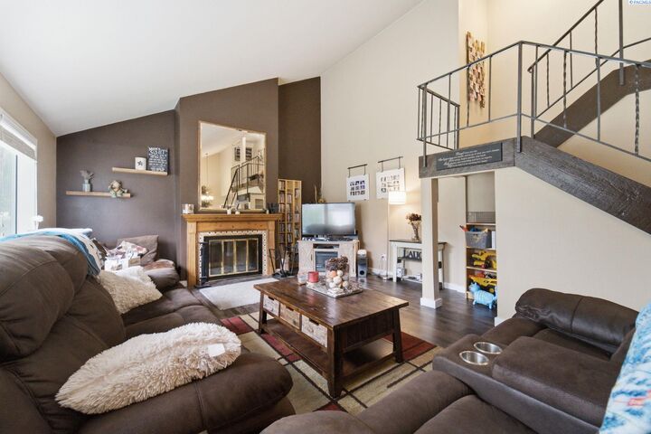 Property Photo: 4214 W Klamath Ave, Apt A5 WA 99336